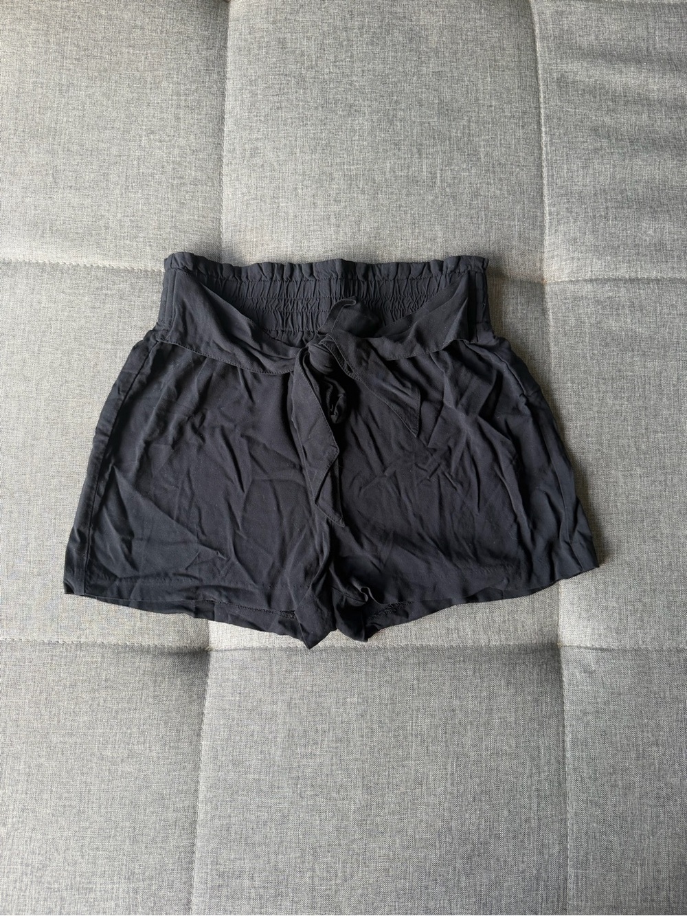 Abercrombie & Fitch Black High-Waist Tie-Front Women's Shorts